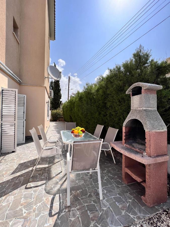 Pafia Sunbeach Townhouse Paphos Exterior foto